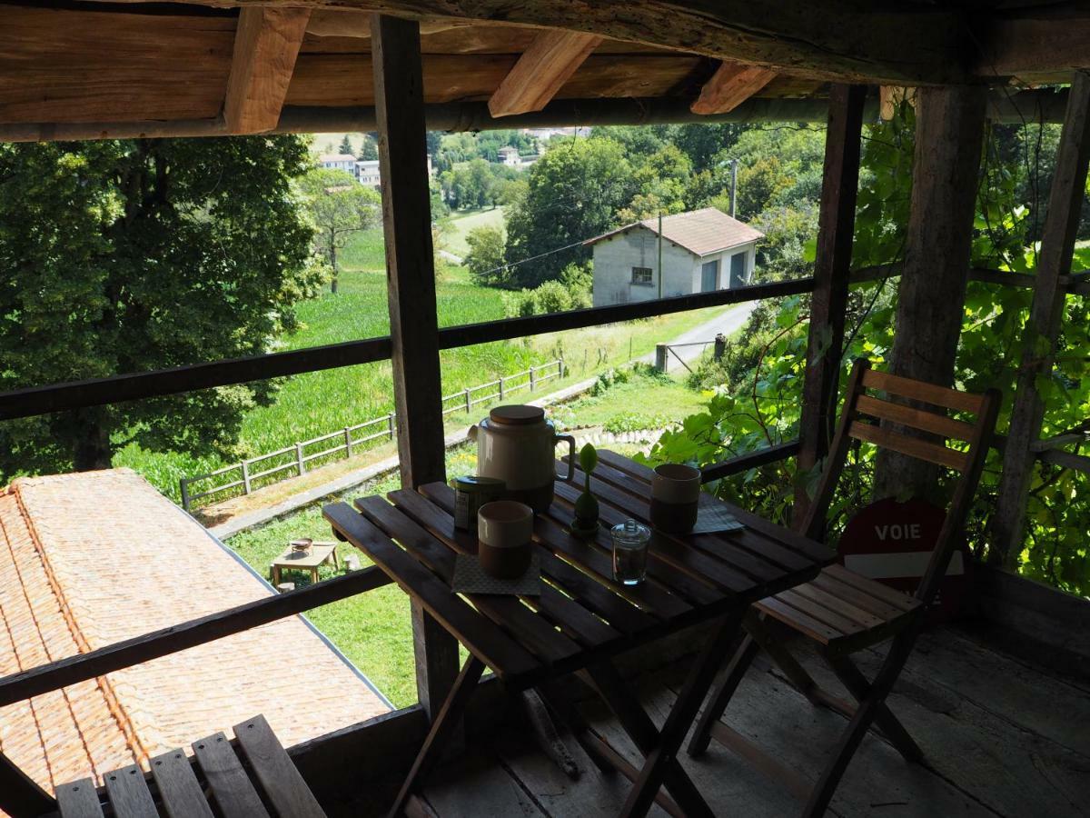 Le Chatel En Beaujolais Valsonne Exterior foto